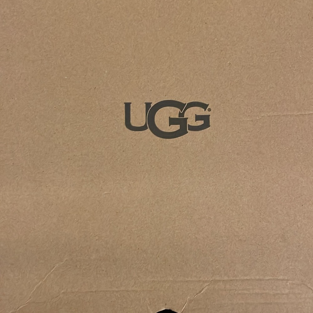 UGGs Mongolian boots - Picture 4 of 5
